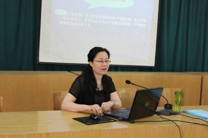1-市医专二附院书记、主任医师周梅玲授课中